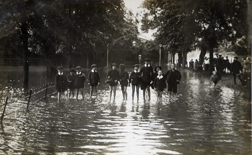 Floods Dormer Place 27 Aug1912